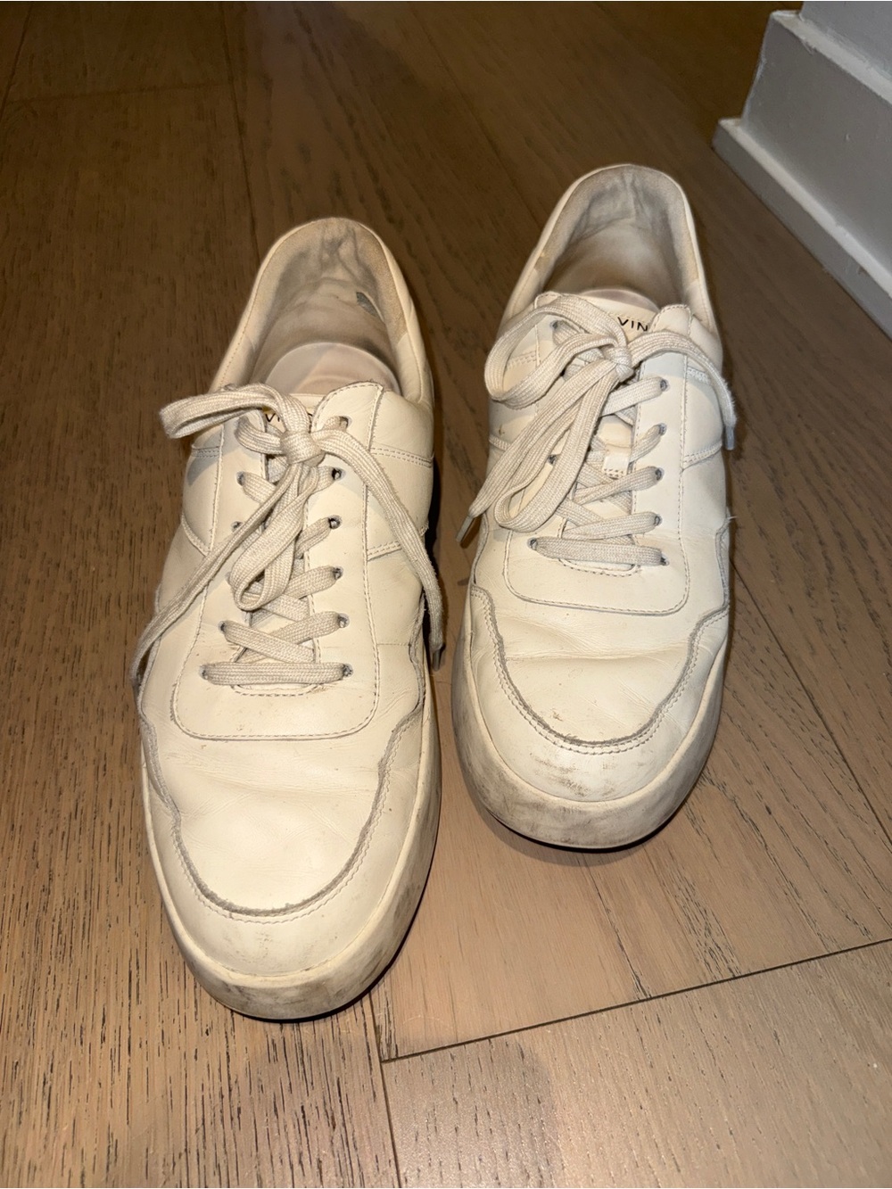 Men's Vince White Leather Casual Sneakers - Size 8.5